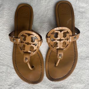 TORY BURCH MILLERS. SIZE 10